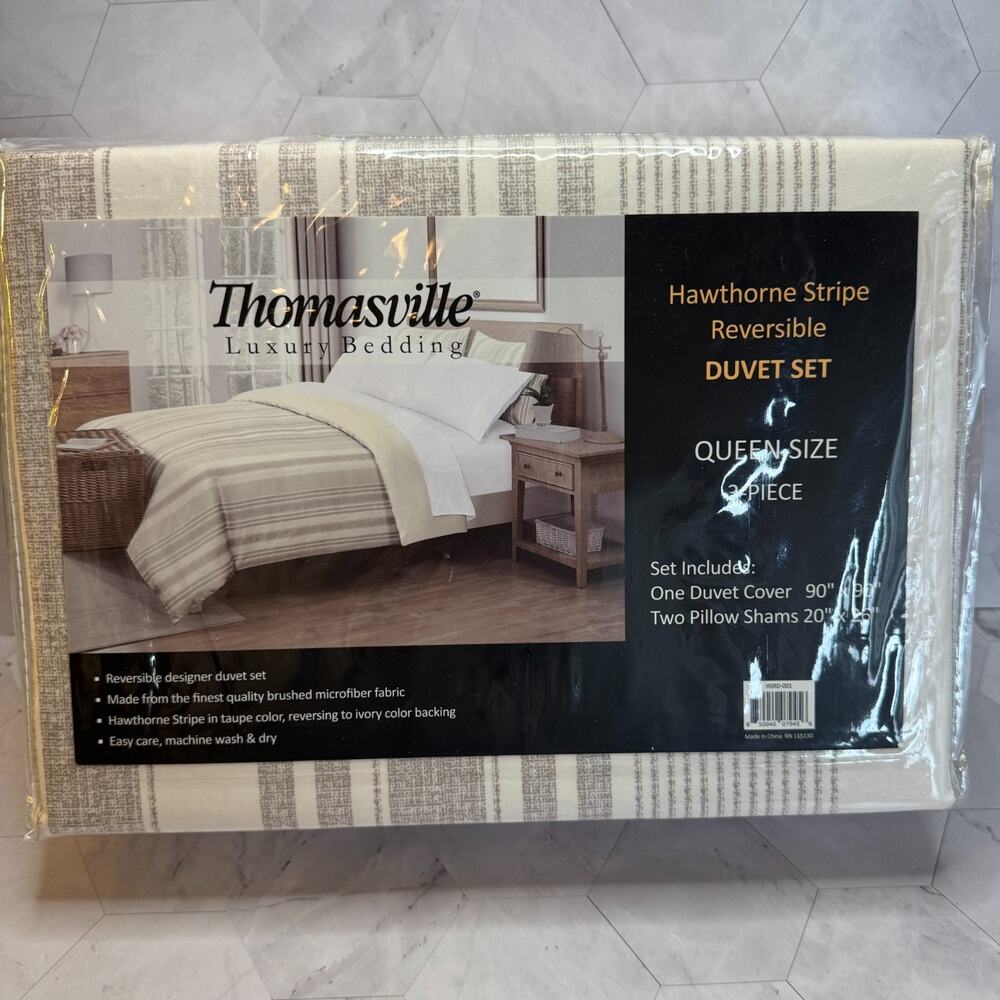 NEW Thomasville Luxury Bedding Queen Duvet Set Hawthorne Stripe Reversible 3 Pc
